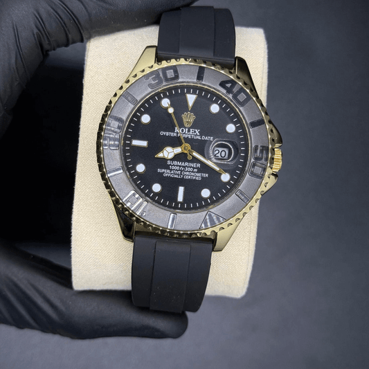 Rolex submariner strap with rotating golden & black dial date just